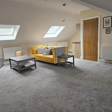 Lovely 1-Bed Loft In Newport Buitenkant foto